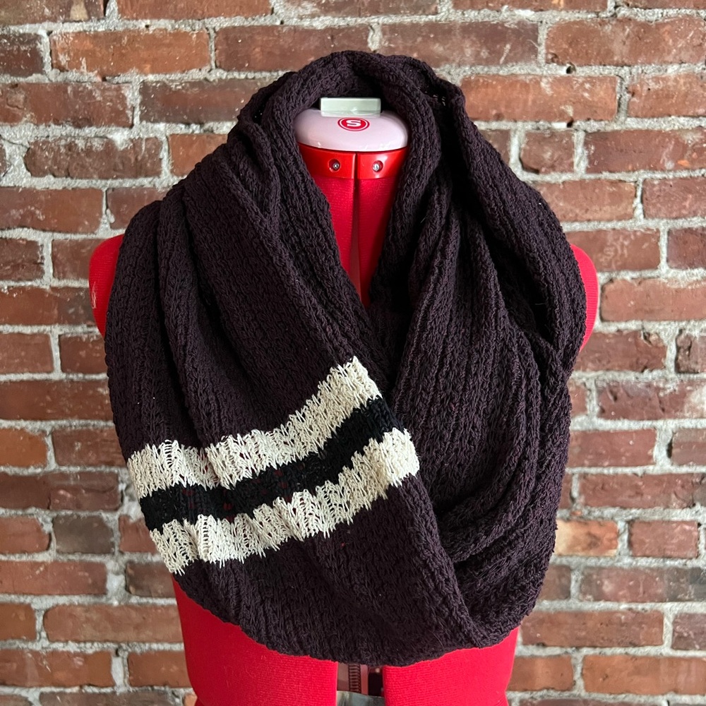 Purple Knit Infinity Scarf | Roots Canada